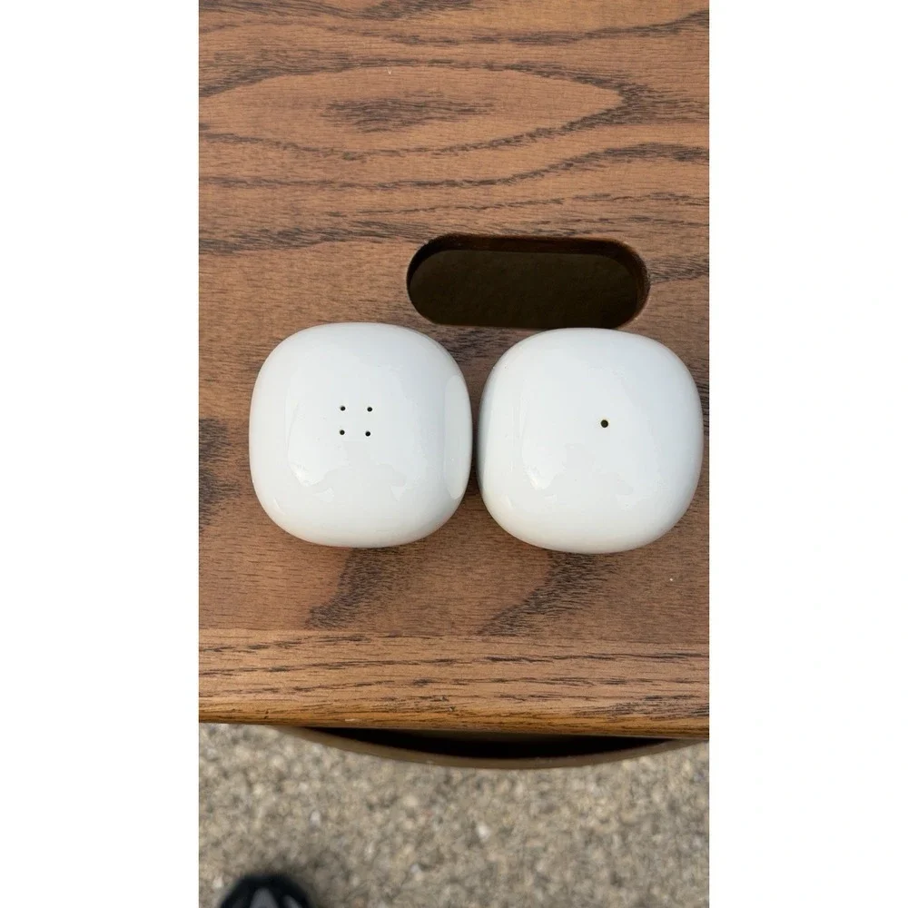 Rosenthal Germany White Porcelain Salt &‎ Pepper Shakers Set